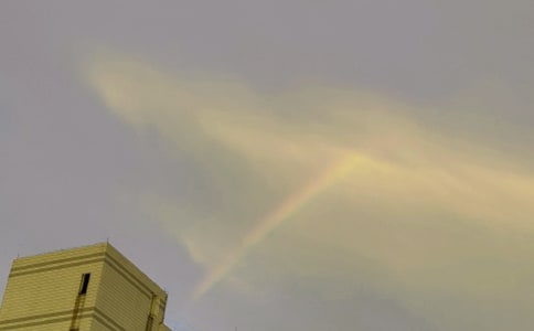 描写雨后彩虹的句子