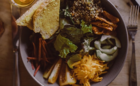 餐饮服务员转正申请书9篇