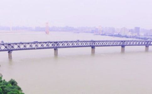 ���ڳ����ĵ��δ�