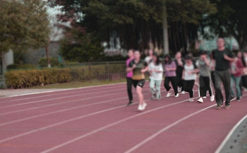 致长跑运动员的加油稿