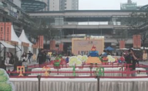 ���е���ǰ̨�����ܽ�