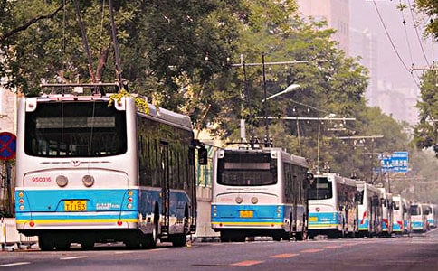 形容公交车的句子