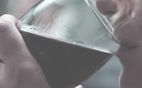 �ȾƵĸ�Ц����