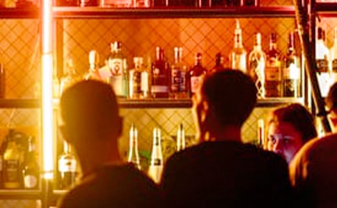 酒吧转让合同范文集锦八篇