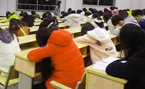 һ�������Ŀ��Ծ���Сѧ����