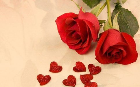 【实用】玫瑰花三年级作文合集8篇