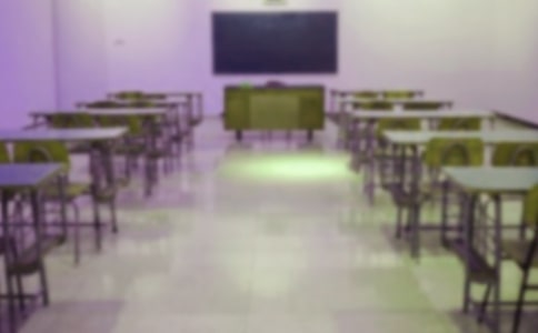 ĸУ�ж��л�ܽ�