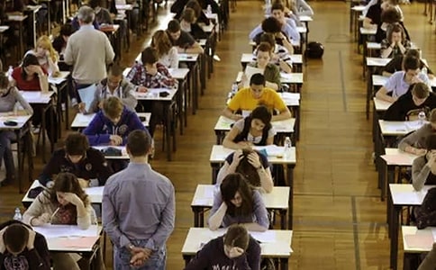 初二期末考试后的学生反思作文