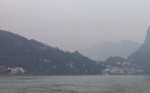 ���꼶�����ϲᡶ��Ͽ֮��̰�ͨ��[7ƪ]