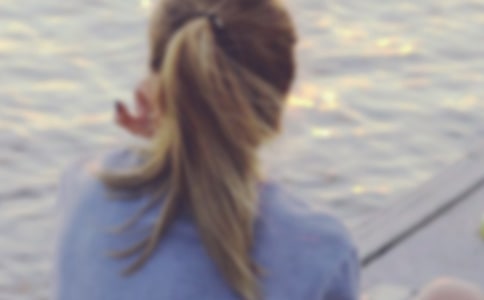 ����Ů��Ȼ���ۺ��