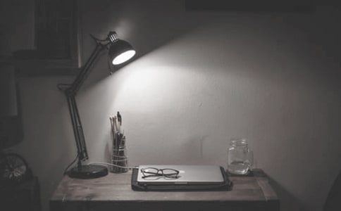 一个人深夜感慨句子11篇