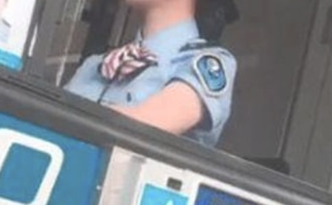 �շ�Ա���Ҽ���12ƪ