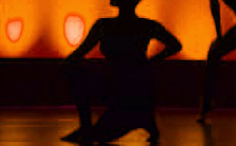 �����Ц����