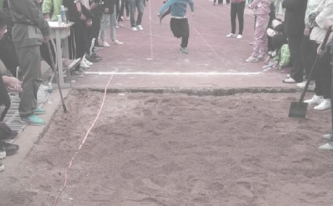 致跳远运动员广播稿10篇