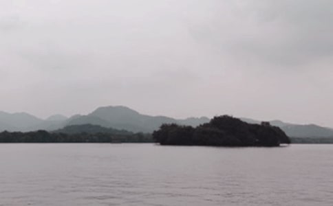 游杭州西湖初中作文