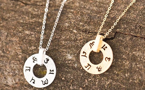 项链莫泊桑读后感