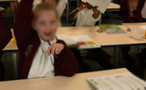 爱在身边小学生作文推荐