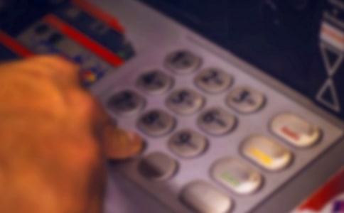 ����Ա������������