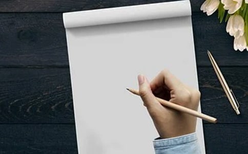 实用的话题优秀作文优选(8篇)